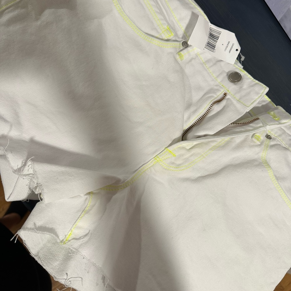 Good American white shorts